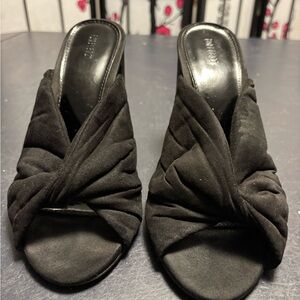 Forever 21 Black Suede Twist Mules